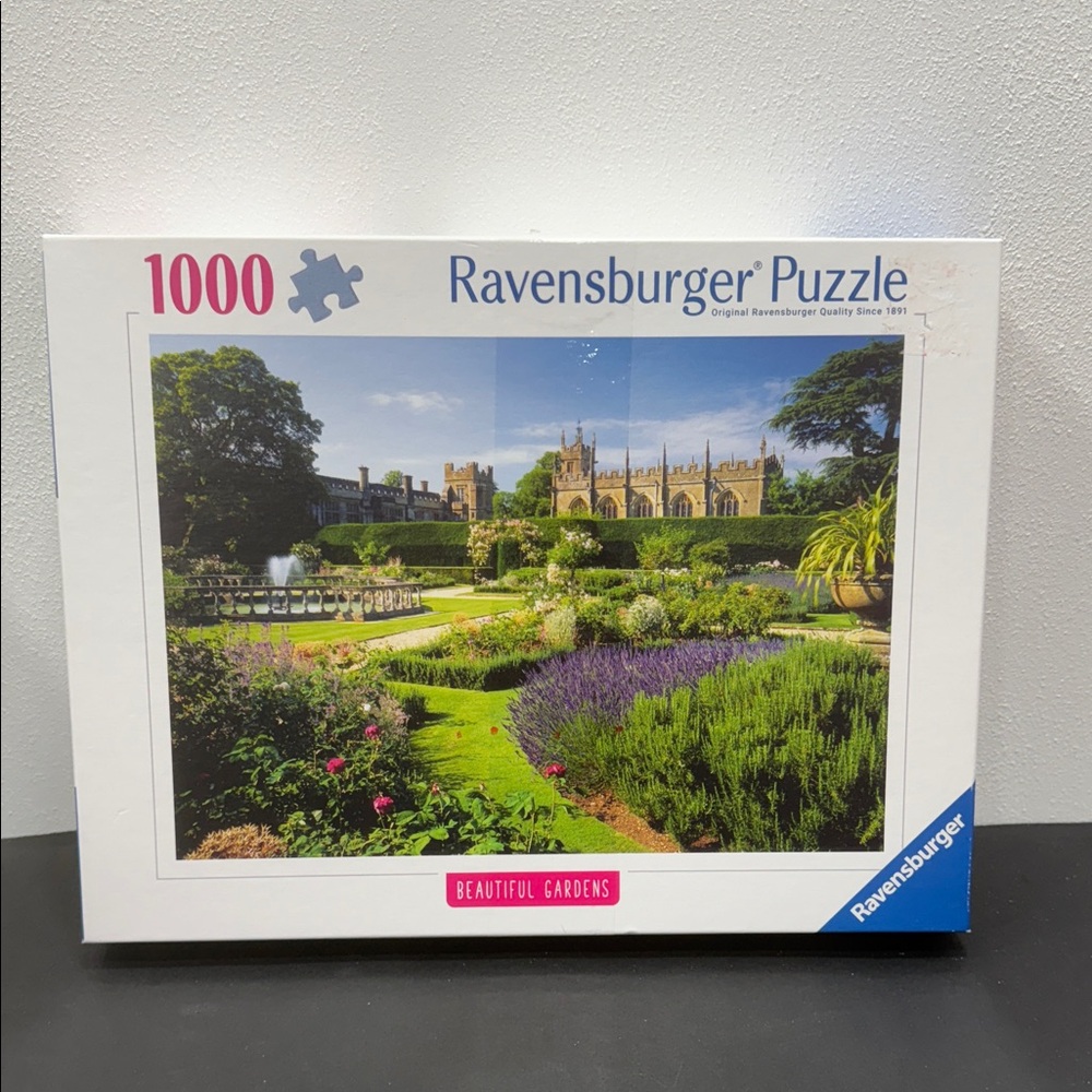 Ravensburger Puzzle Beautiful GardensQueen's Garden Sudeley Castle England